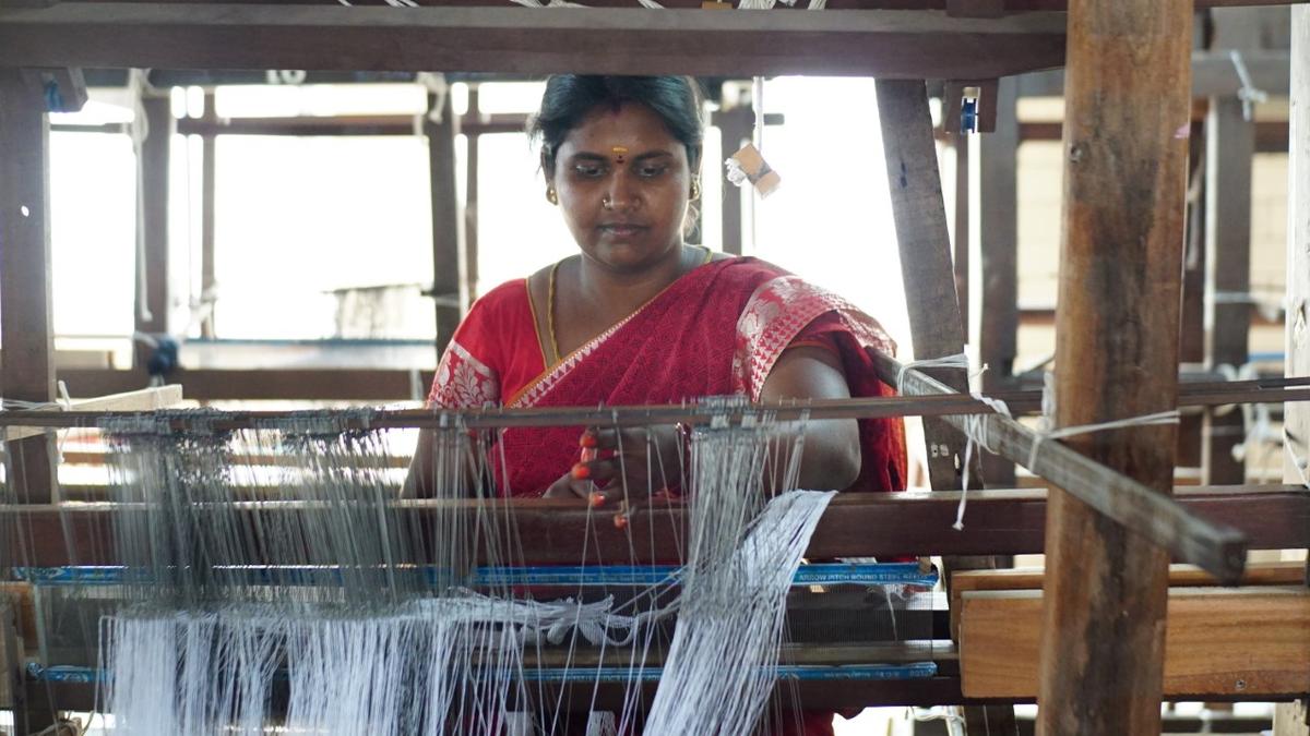 Watch Pollachi’s women master the basics of weaving The Hindu